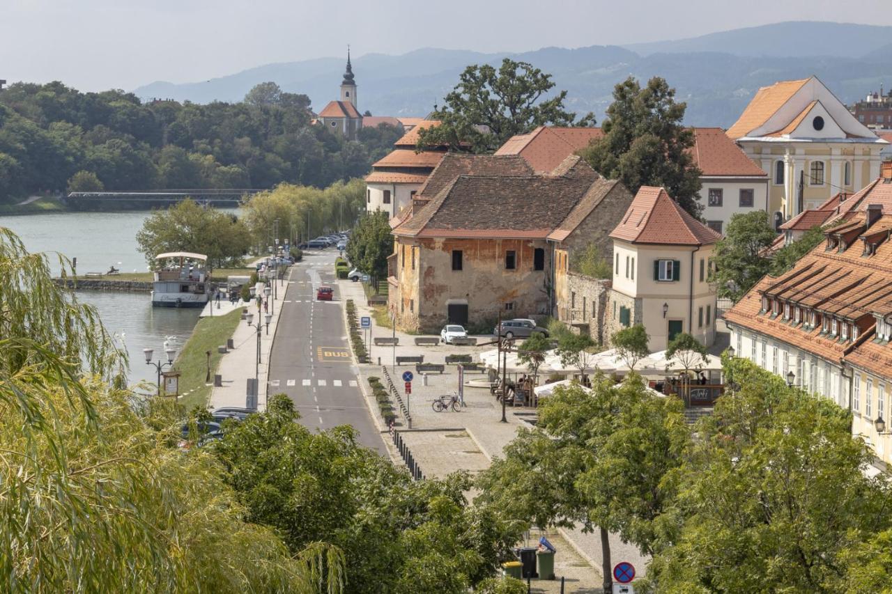 Amazing Apartment In Downtown Maribor Exterior foto